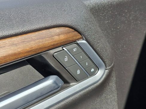 Used 2022 Chevrolet Silverado 1500 High Country image 30