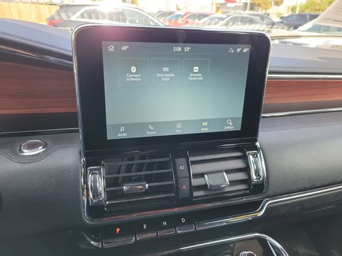 Used 2021 Lincoln Navigator L Reserve w/ Luxury Package image 24