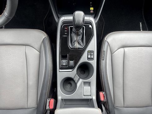 Used 2025 Subaru Crosstrek 2.5i Limited w/ Crosstrek Mirror Package image 16