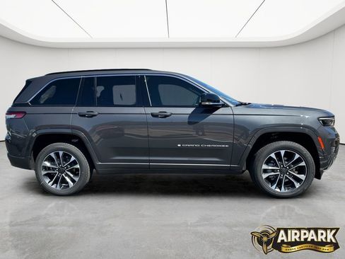 New 2025 Jeep Grand Cherokee Overland w/ Adv Protech Group III AWD/4WD image 3