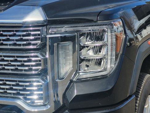 Used 2020 GMC Sierra 2500 Denali w/ Technology Package image 8