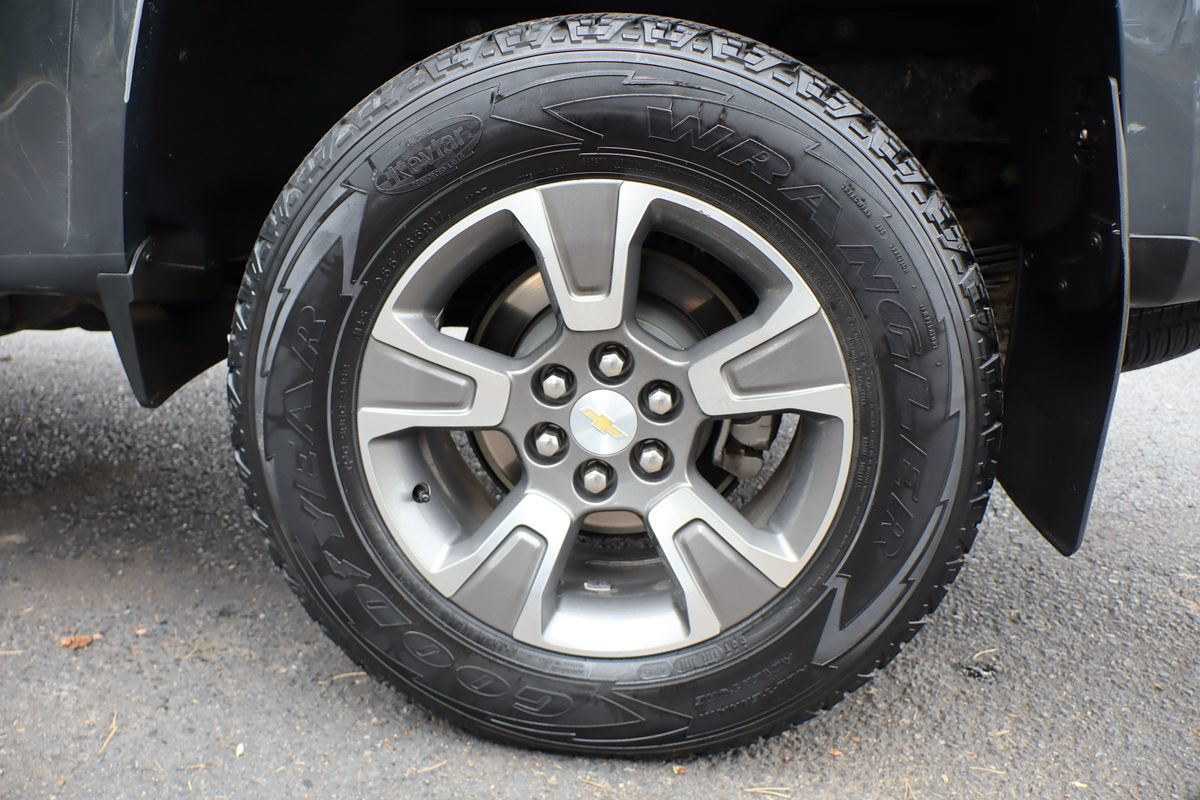 Used 2017 Chevrolet Colorado Z71 AWD/4WD image 42