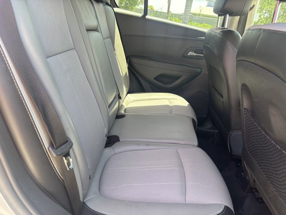 Used 2015 Chevrolet Trax LT w/ LT Plus Package FWD image 21