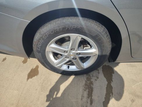 Used 2024 Chevrolet Malibu LS FWD image 12