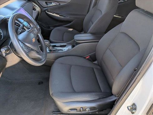 Used 2021 Chevrolet Malibu LT FWD image 15