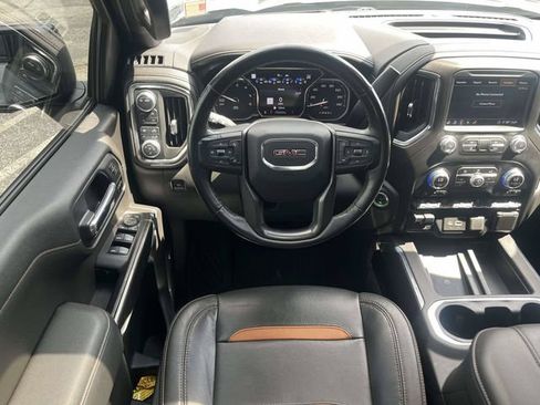 Used 2020 GMC Sierra 1500 AT4 w/ AT4 Premium Package AWD/4WD image 18