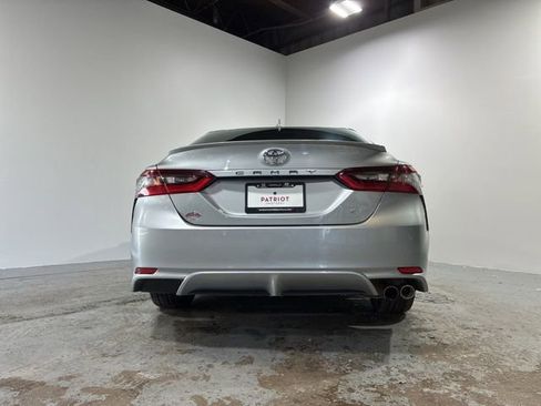 Used 2024 Toyota Camry SE image 6