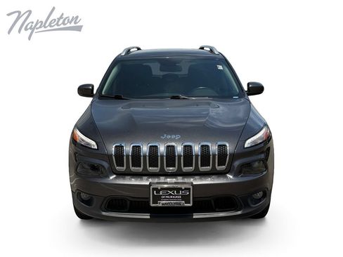 Used 2017 Jeep Cherokee Latitude w/ Safety/Convenience Group AWD/4WD image 9