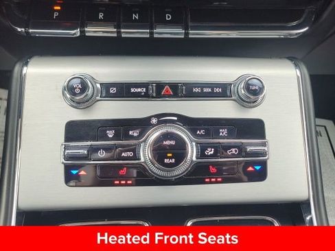 Used 2023 Lincoln Aviator AWD w/ Premium Package image 10