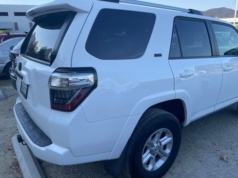 Used 2020 Toyota 4Runner SR5 AWD/4WD image 9