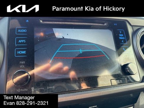 Used 2018 Toyota Tacoma TRD Sport w/ Technology Package image 21