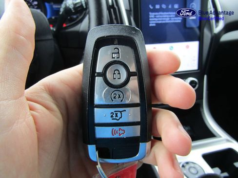 Certified 2024 Ford Edge SEL w/ Convenience Package AWD/4WD image 43