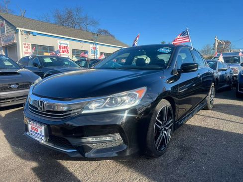 Used 2017 Honda Accord Sport Special Edition image 5