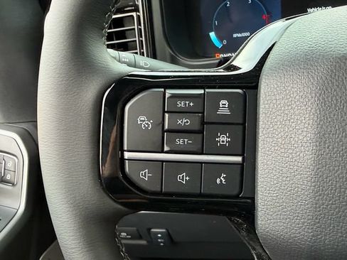 New 2026 Ford F250 Lariat w/ Black Appearance Package AWD/4WD image 18
