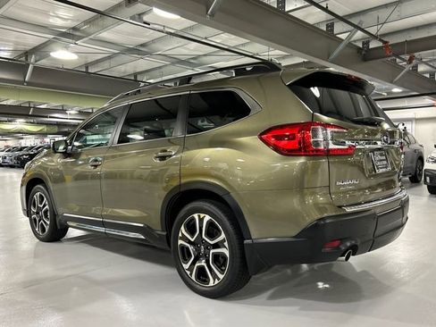 Used 2023 Subaru Ascent Limited w/ Technology Package AWD/4WD image 4