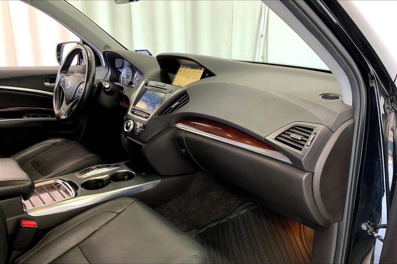 Used 2016 Acura MDX w/ Advance & Entertainment Pkg FWD image 27