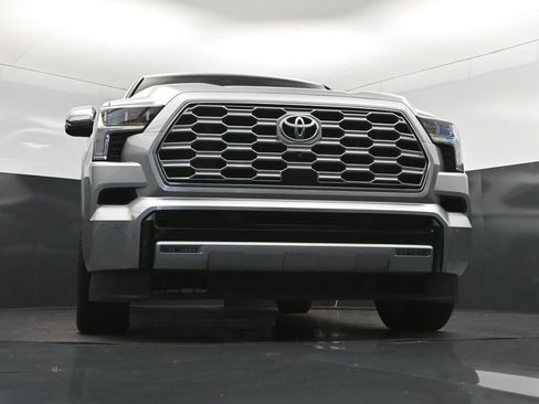 Used 2023 Toyota Sequoia Capstone AWD/4WD image 46