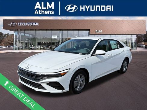 New 2026 Hyundai Elantra SE FWD image 1