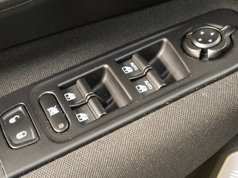 Used 2020 Jeep Renegade Sport w/ Sport Appearance Group image 27