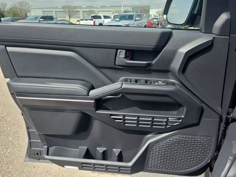 New 2026 Toyota 4Runner SR5 image 26