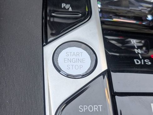 New 2026 BMW X7 xDrive40i w/ M Sport Package image 33