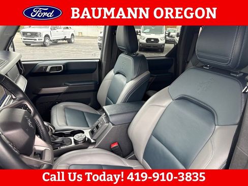 Used 2023 Ford Bronco Outer Banks AWD/4WD image 12
