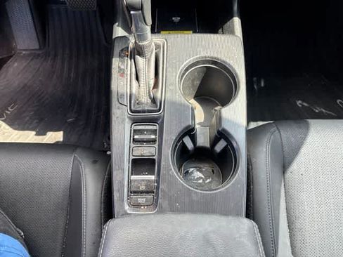 Used 2024 Honda Civic Touring image 17