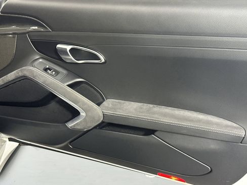 Used 2018 Porsche 911 GT3 w/ Sport Chrono Package image 22