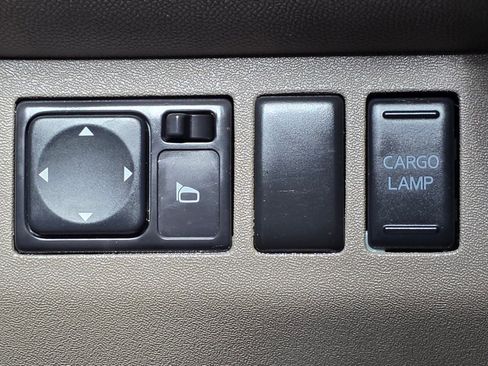 Used 2015 Nissan Frontier SV image 30