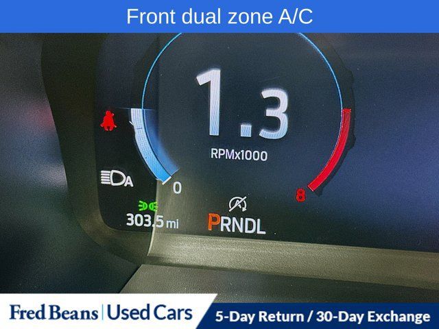 Used 2026 Ford Explorer Active AWD/4WD image 17
