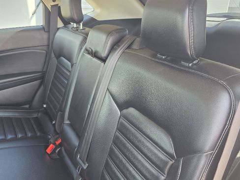 Used 2019 Ford Edge SEL w/ Equipment Group 201A FWD image 32