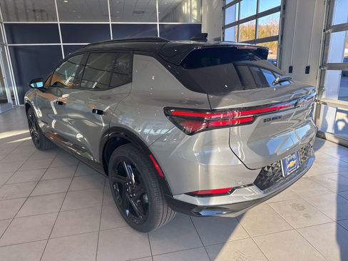 New 2026 Chevrolet Equinox EV RS image 6