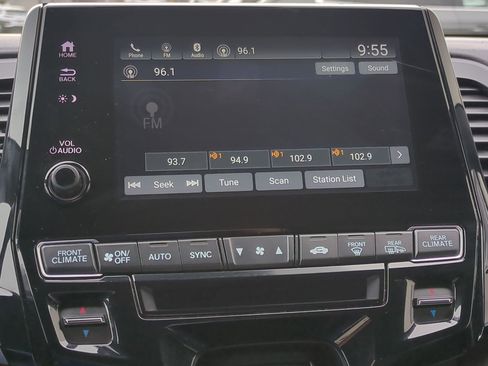 Used 2023 Honda Odyssey Sport image 24