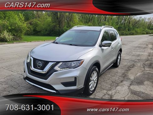 Used 2017 Nissan Rogue SV w/ SV Premium Package AWD/4WD image 1