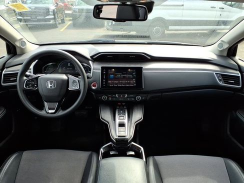 Used 2018 Honda Clarity Plug-In Hybrid image 16