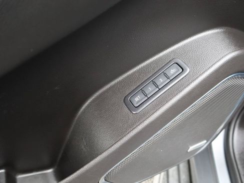 Used 2018 Chevrolet Tahoe LT RWD image 27