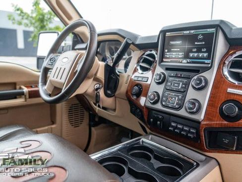 Used 2015 Ford F250 King Ranch w/ FX4 Off-Road Package AWD/4WD image 28