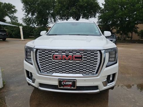 Used 2023 GMC Yukon Denali w/ Max Trailering Package AWD/4WD image 2