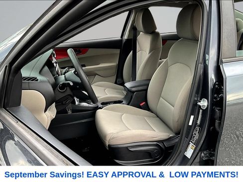 Used 2020 Kia Forte LXS FWD image 18