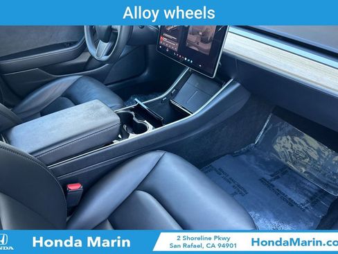 Used 2020 Tesla Model 3 Standard Range Plus image 19