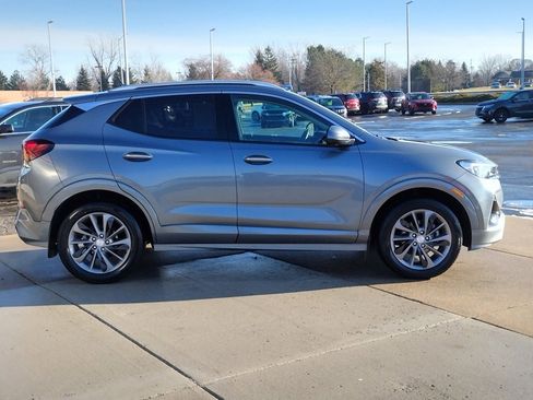 Used 2022 Buick Encore GX Essence w/ Advanced Technology Package image 4