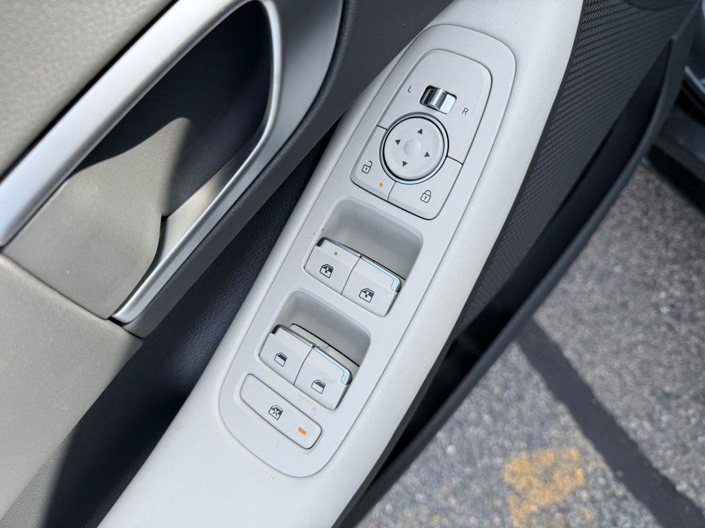 New 2026 Hyundai Sonata SEL FWD image 18