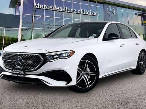 Used 2026 Mercedes-Benz E 350 4MATIC Sedan image 9