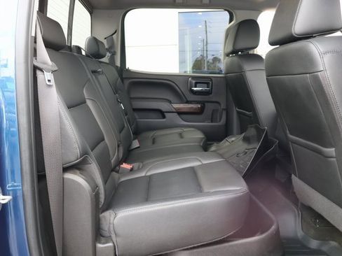 Used 2017 GMC Sierra 1500 SLT w/ SLT Premium Package image 19