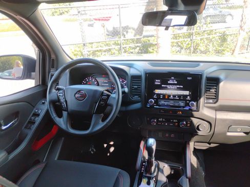 Used 2024 Nissan Frontier Pro-X RWD image 33