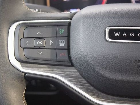 Used 2024 Jeep Wagoneer L Series II w/ Flexible Seating Group image 24