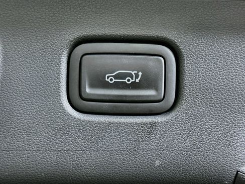 Used 2024 Hyundai Kona Limited FWD image 31