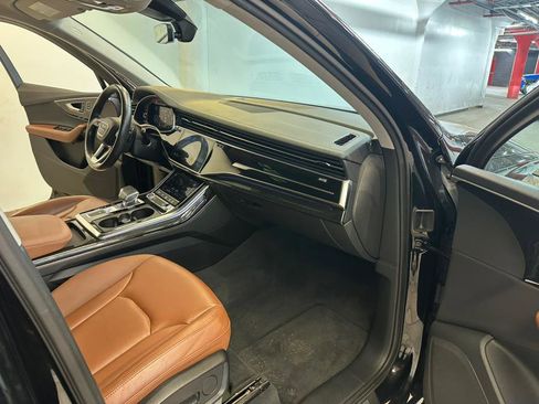 Used 2023 Audi Q7 3.0T Premium image 19