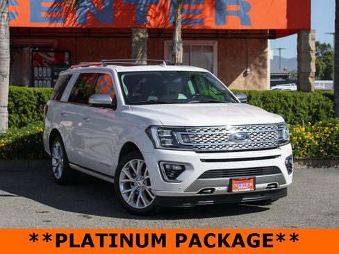 Used 2019 Ford Expedition Platinum image 2