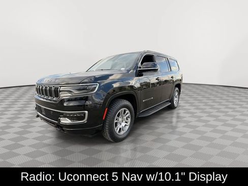 Used 2023 Jeep Wagoneer 4WD image 5